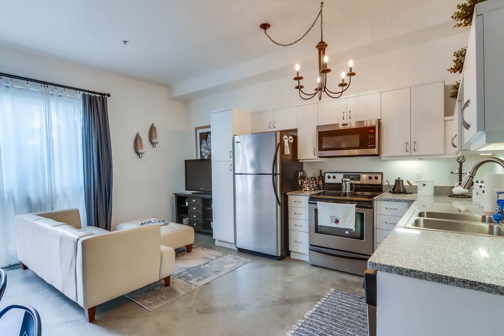 Virtual tour photo 7 of 27 for 889 Date St., Unit 128