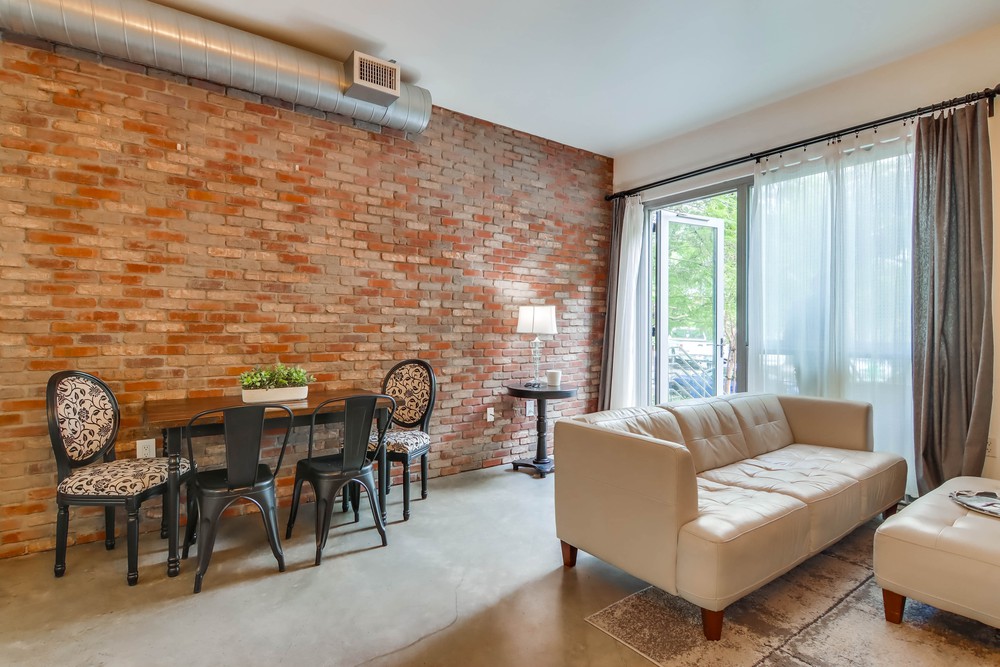 Virtual tour photo 8 of 27 for 889 Date St., Unit 128