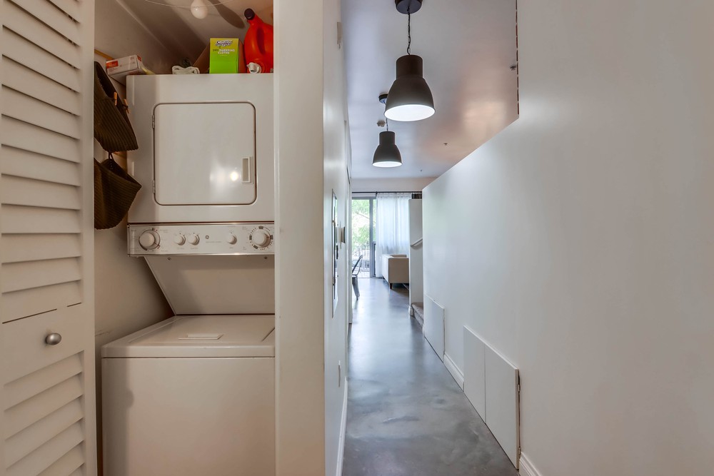Virtual tour photo 22 of 27 for 889 Date St., Unit 128