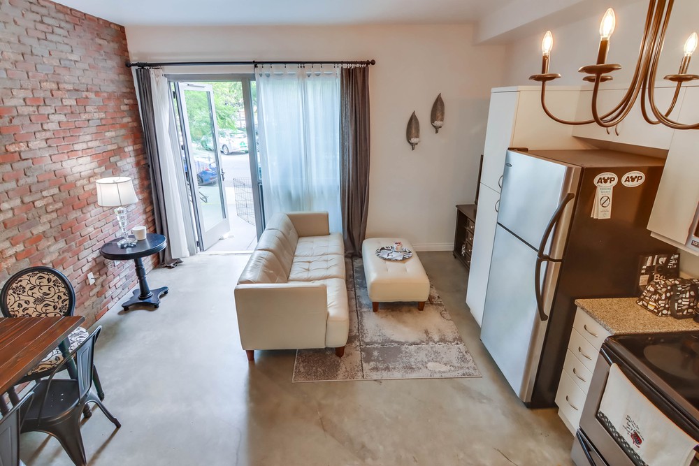 Virtual tour photo 3 of 27 for 889 Date St., Unit 128