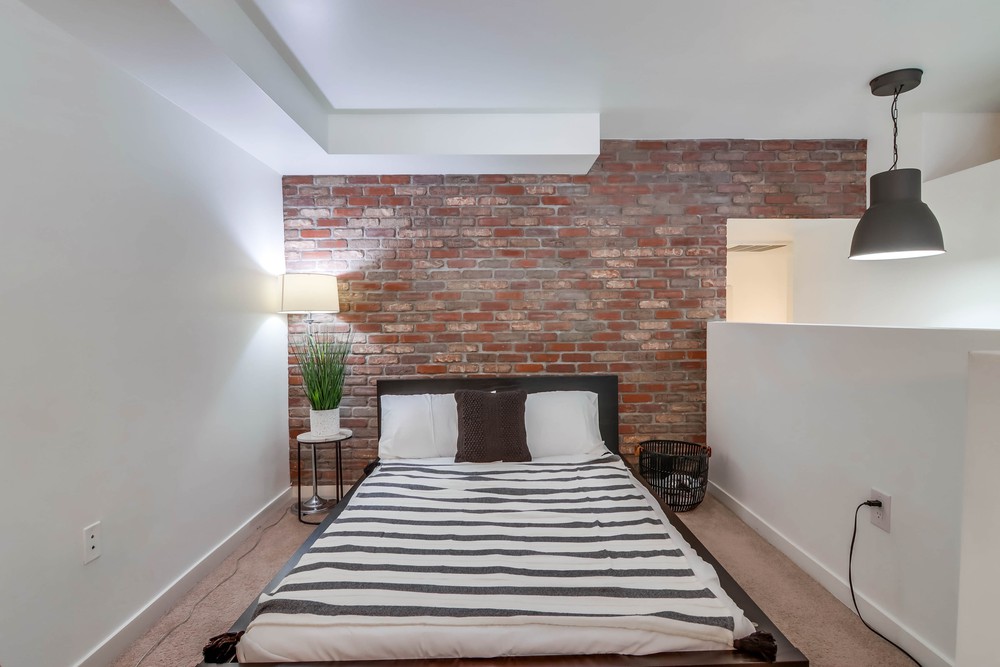 Virtual tour photo 18 of 27 for 889 Date St., Unit 128