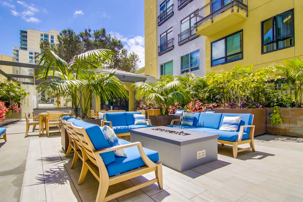 Virtual tour photo 53 of 59 for 889 Date St UNIT 348