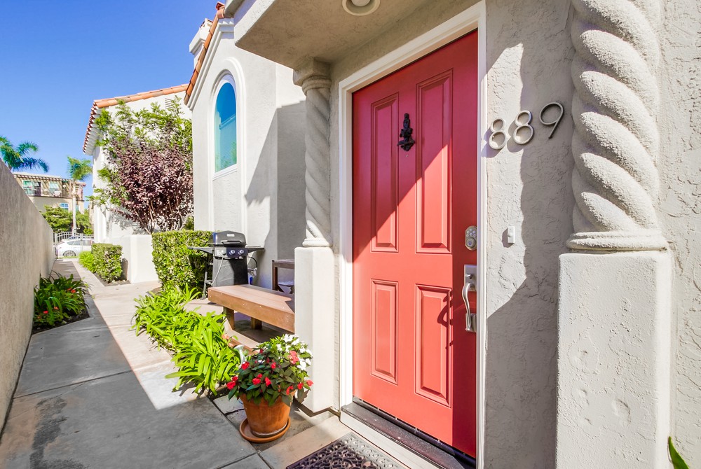Virtual tour photo 3 of 58 for 889 Felspar St