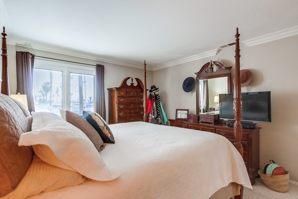 Virtual tour photo 23 of 58 for 889 Felspar St
