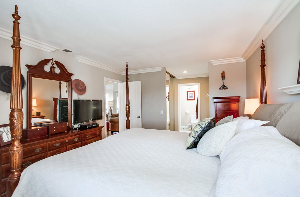 Virtual tour photo 24 of 58 for 889 Felspar St