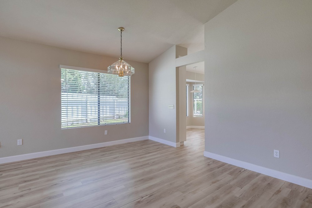 Virtual tour photo 8 of 39 for 8891 Pipestone Way