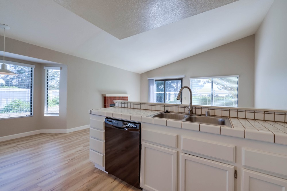 Virtual tour photo 12 of 39 for 8891 Pipestone Way