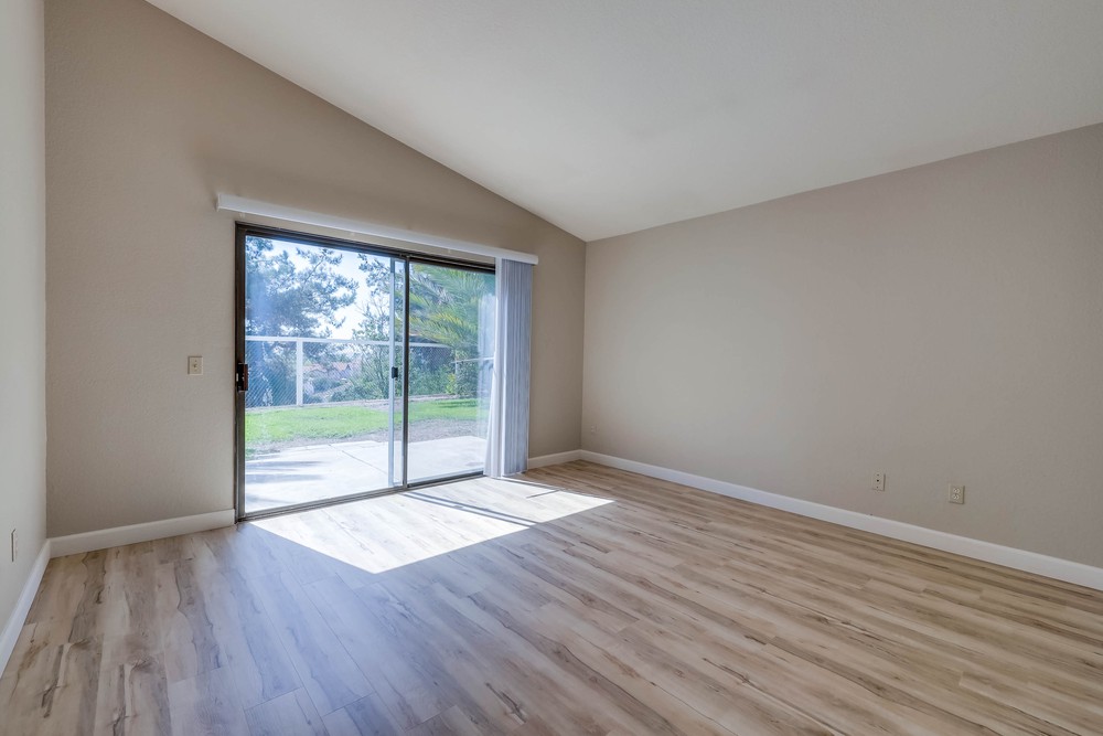 Virtual tour photo 19 of 39 for 8891 Pipestone Way