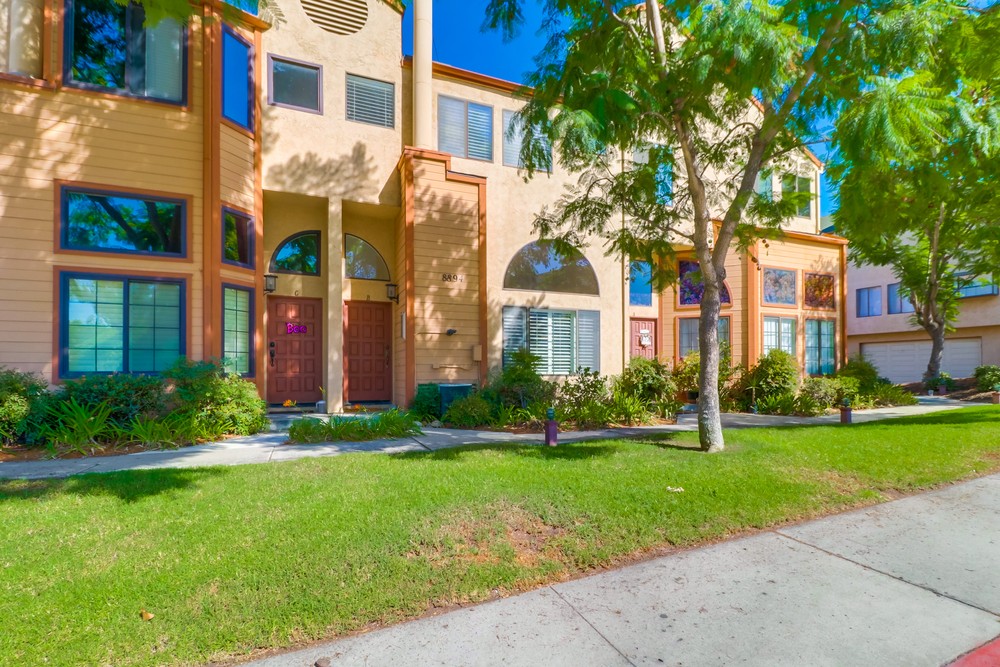 Virtual tour photo 3 of 33 for 8894 Highwood Dr UNIT B
