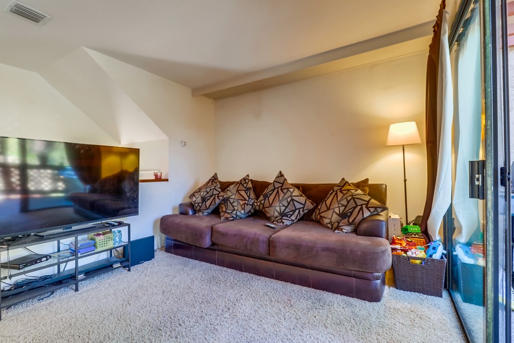 Virtual tour photo 15 of 33 for 8894 Highwood Dr UNIT B