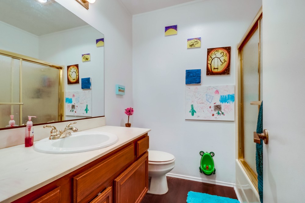 Virtual tour photo 30 of 33 for 8894 Highwood Dr UNIT B
