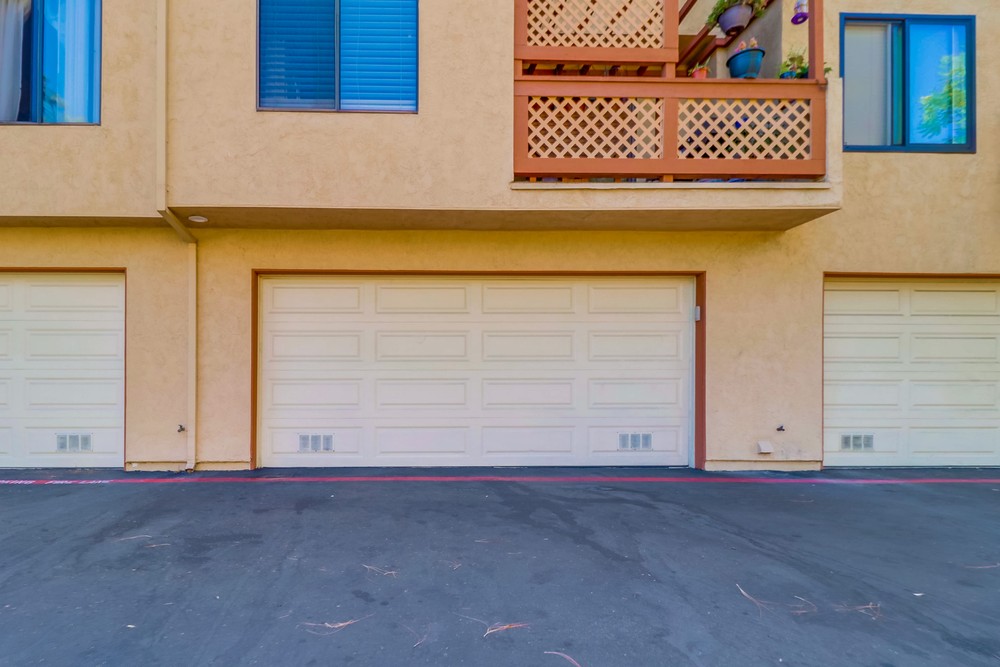 Virtual tour photo 32 of 33 for 8894 Highwood Dr UNIT B