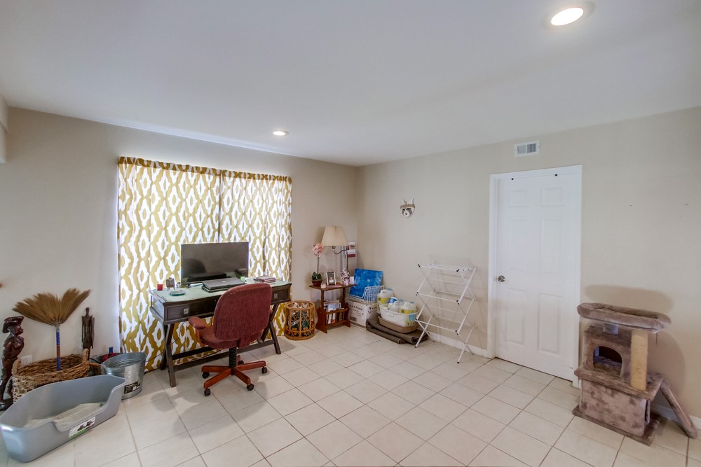 Virtual tour photo 24 of 62 for 8896 Aquarius Dr