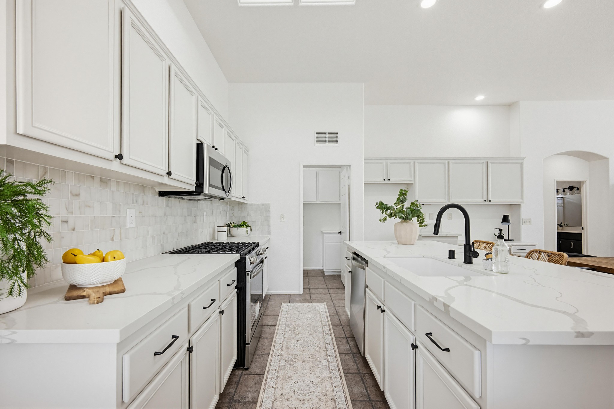 Virtual tour photo 13 of 52 for 891 E Cottonwood St