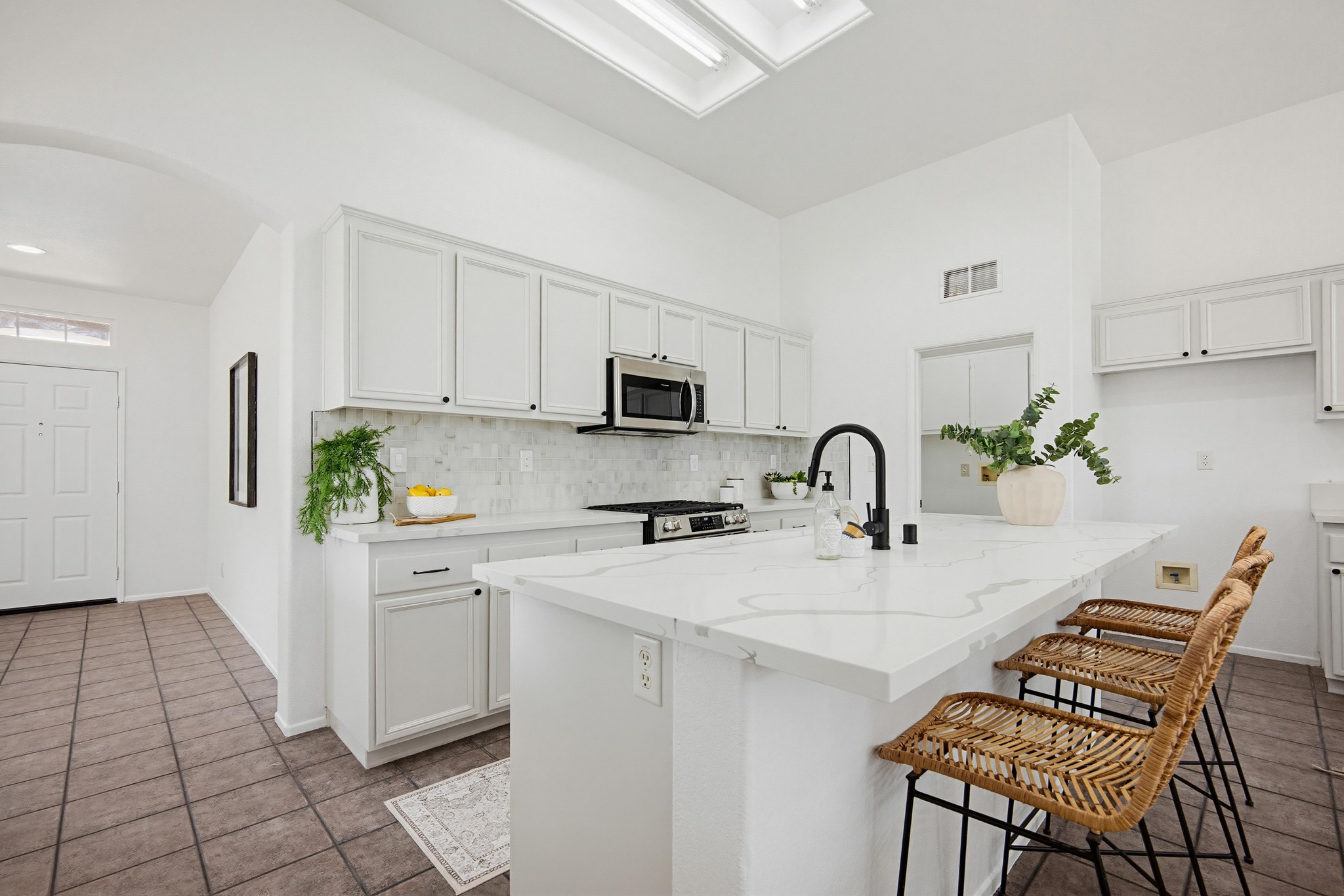 Virtual tour photo 14 of 52 for 891 E Cottonwood St