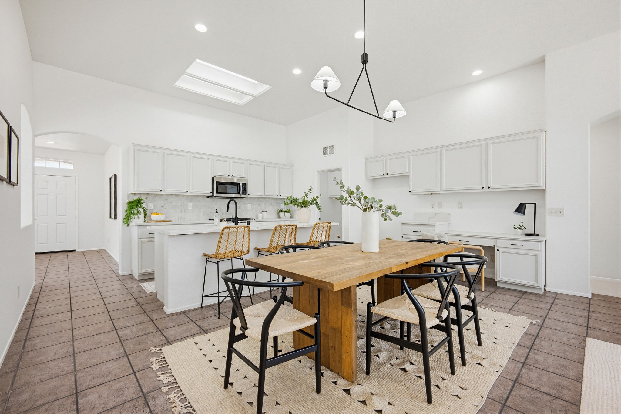 Virtual tour photo 18 of 52 for 891 E Cottonwood St