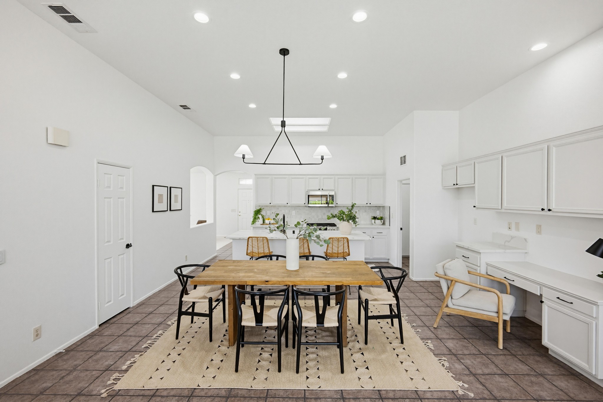 Virtual tour photo 20 of 52 for 891 E Cottonwood St