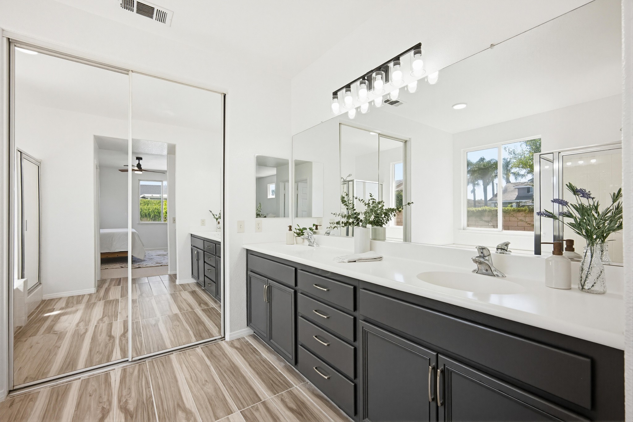 Virtual tour photo 29 of 52 for 891 E Cottonwood St