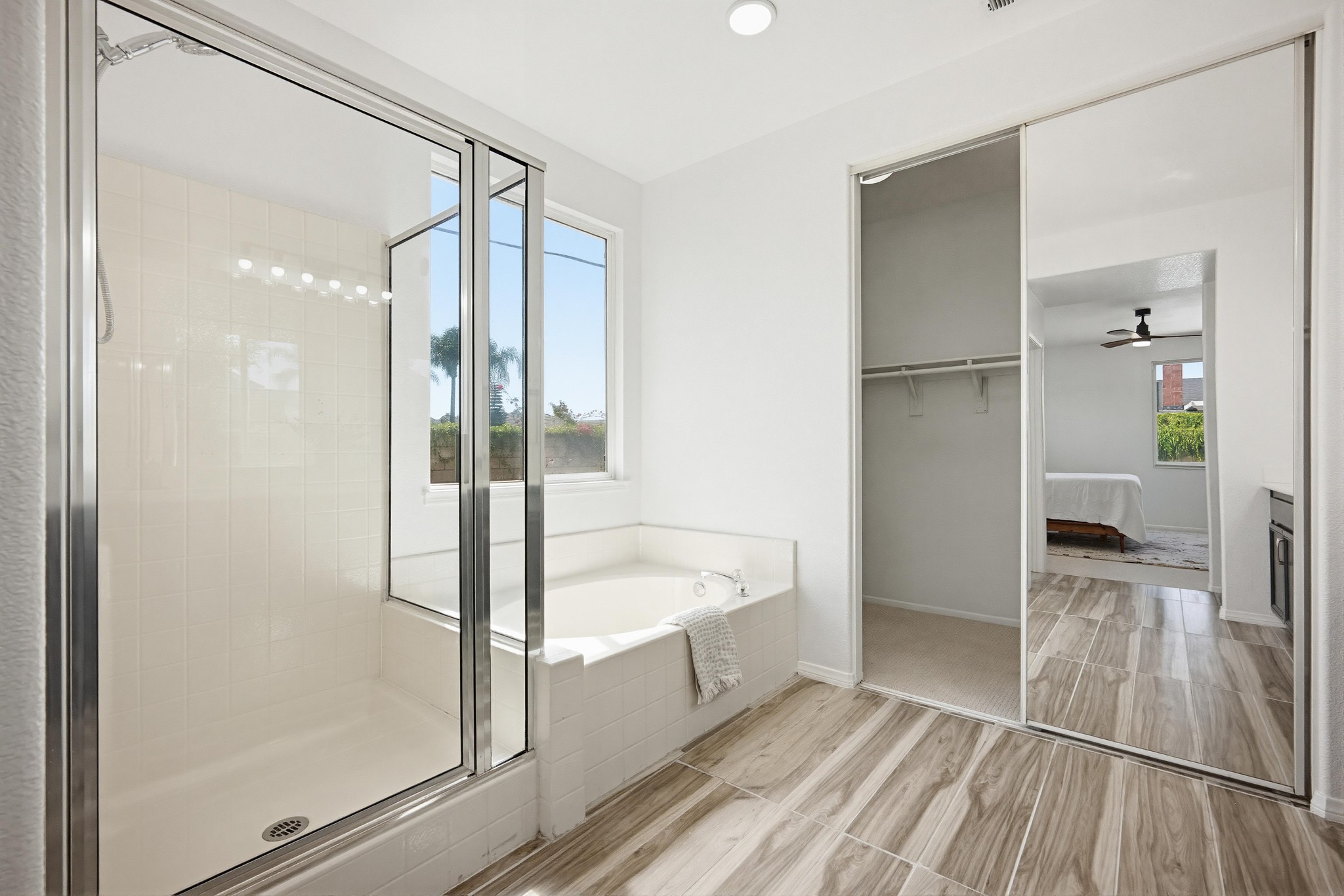 Virtual tour photo 31 of 52 for 891 E Cottonwood St