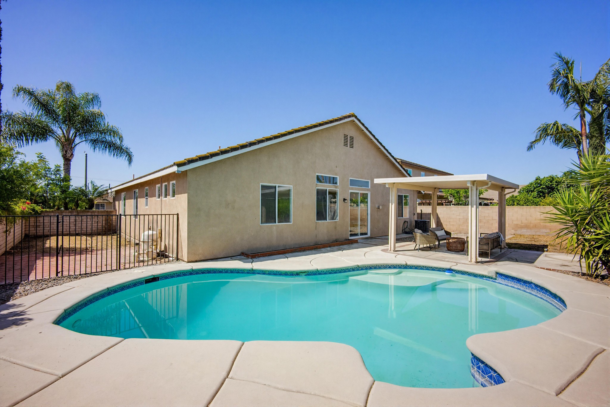 Virtual tour photo 49 of 52 for 891 E Cottonwood St