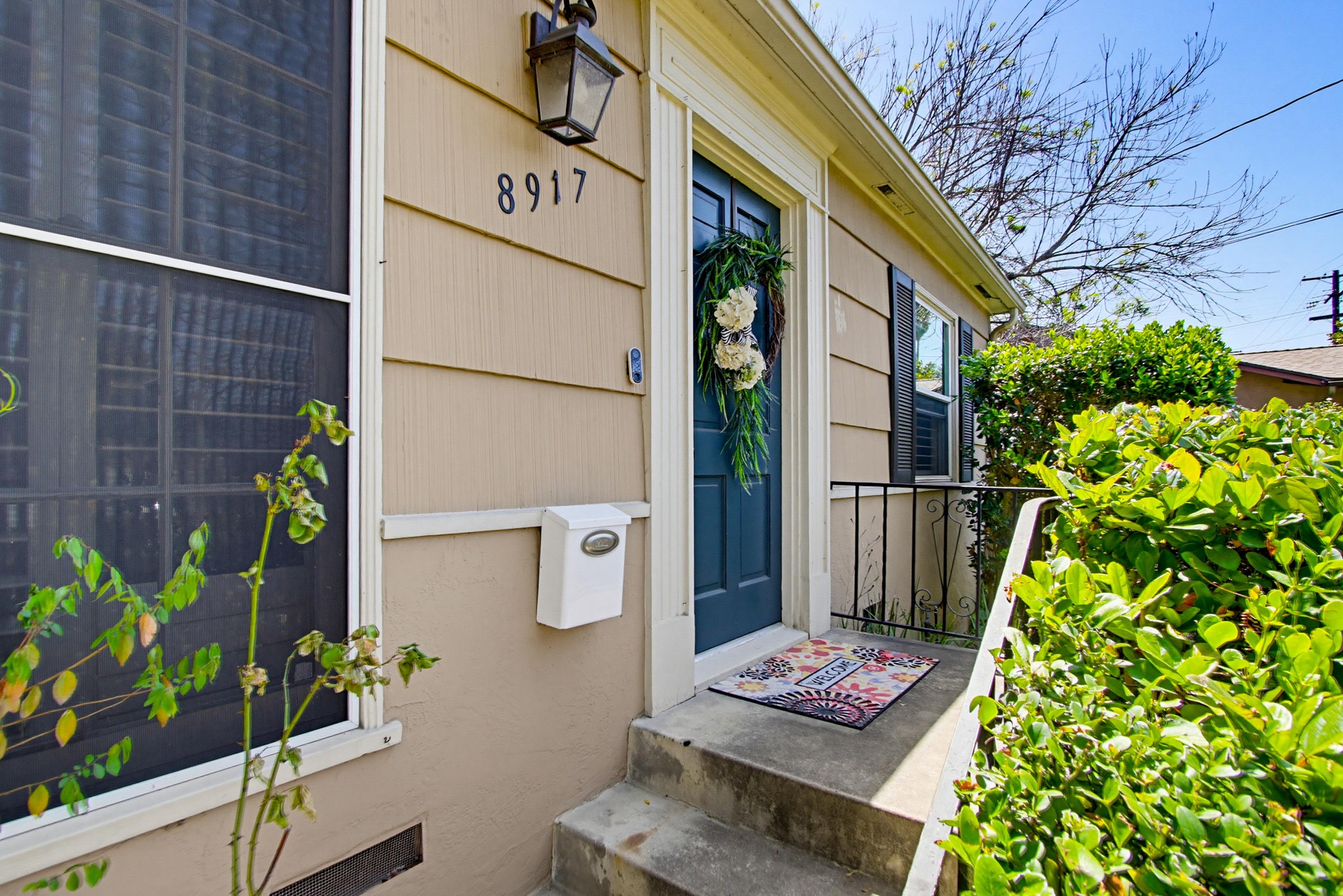 Virtual tour photo 6 of 74 for 8917 Lemon Ave