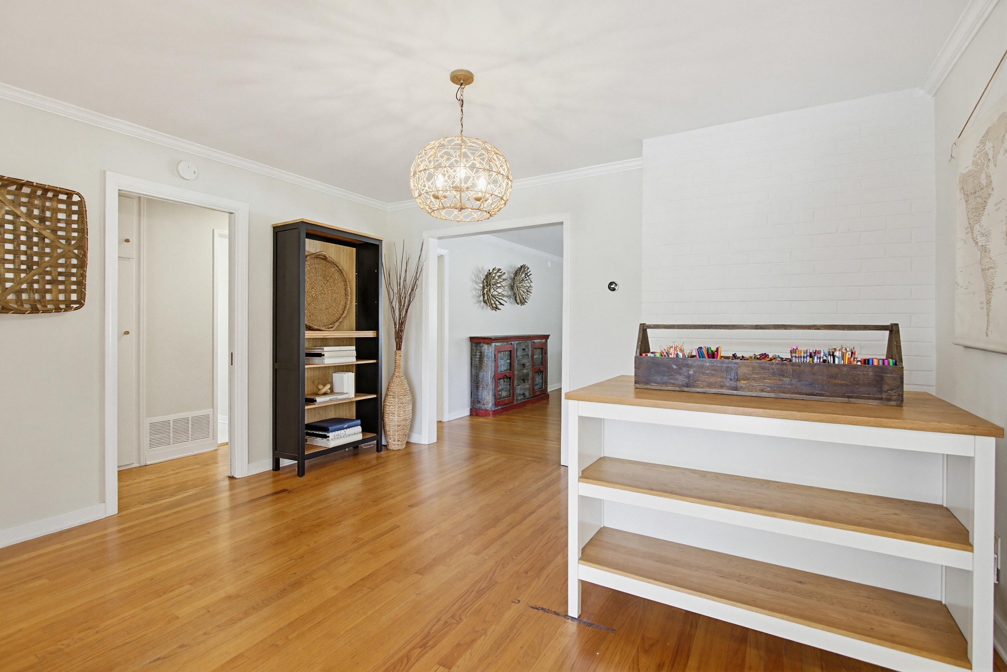 Virtual tour photo 13 of 74 for 8917 Lemon Ave
