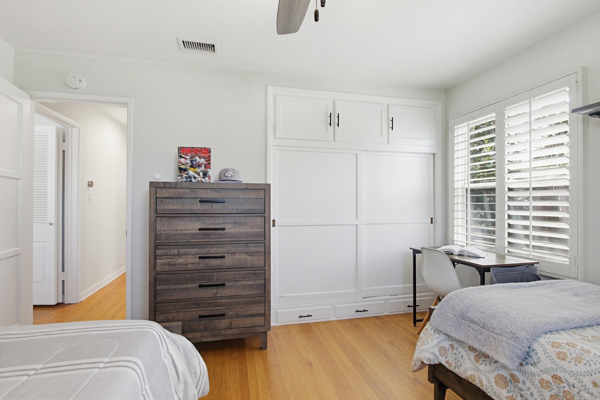 Virtual tour photo 27 of 74 for 8917 Lemon Ave
