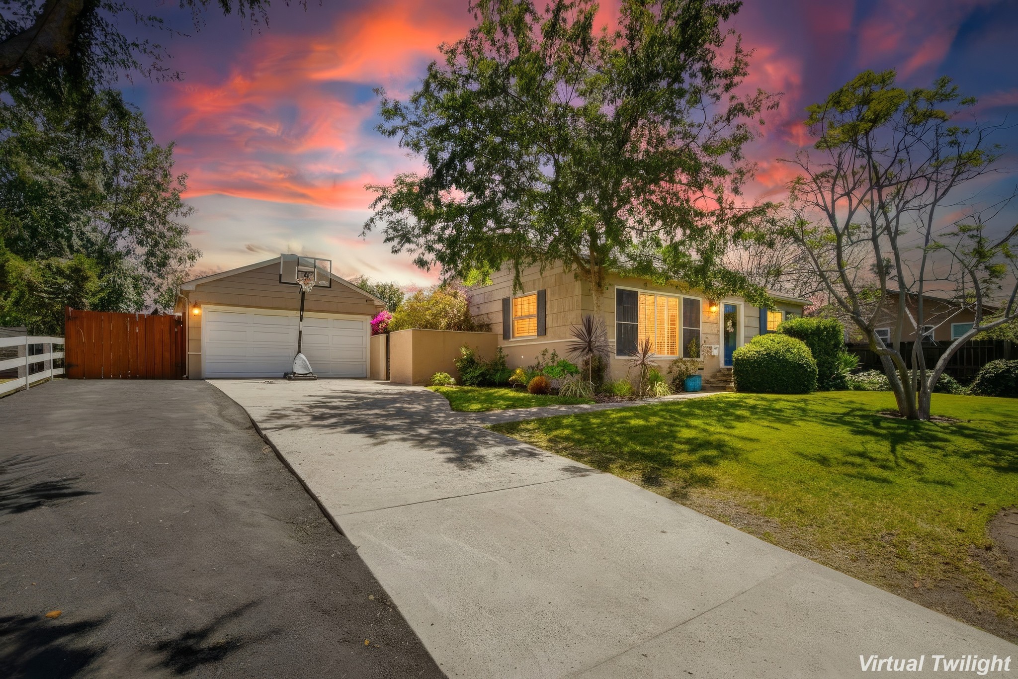 Virtual tour photo 59 of 74 for 8917 Lemon Ave