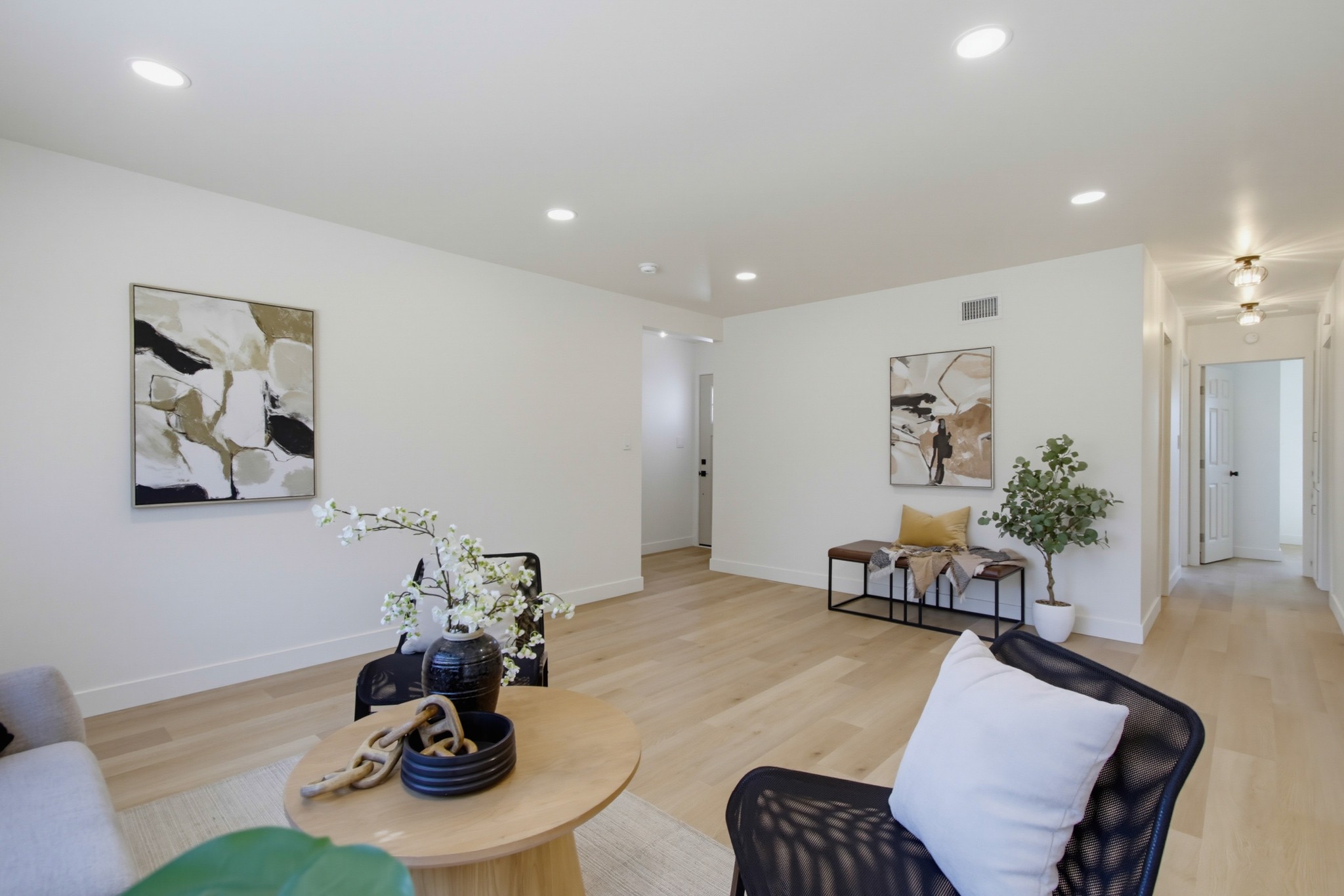 Virtual tour photo 10 of 46 for 8924 Jana Ct