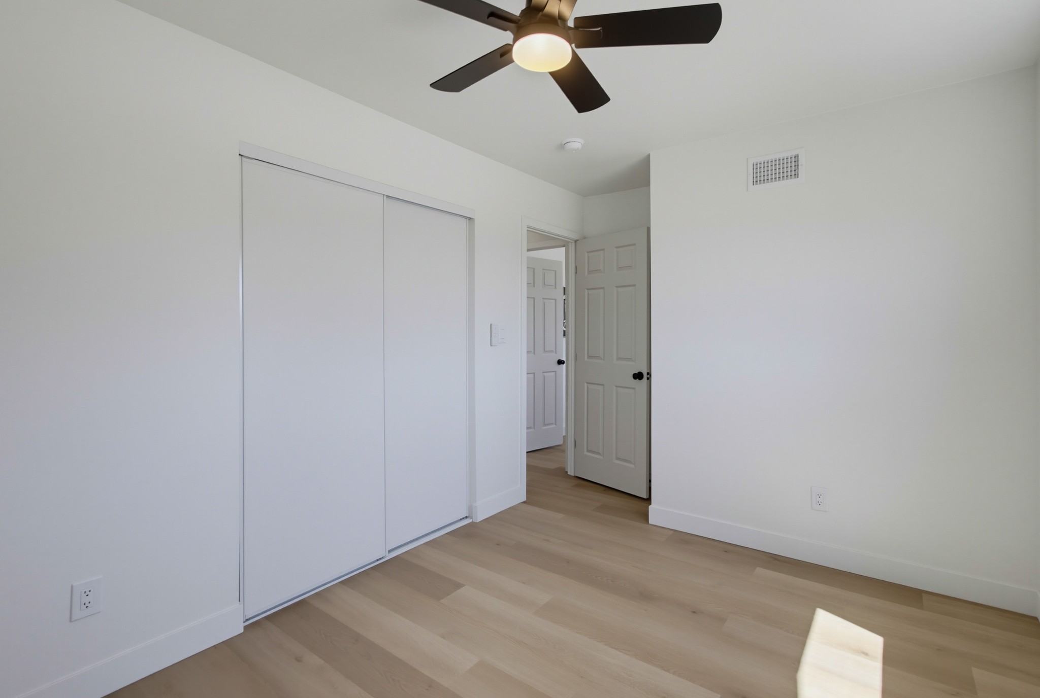 Virtual tour photo 26 of 46 for 8924 Jana Ct