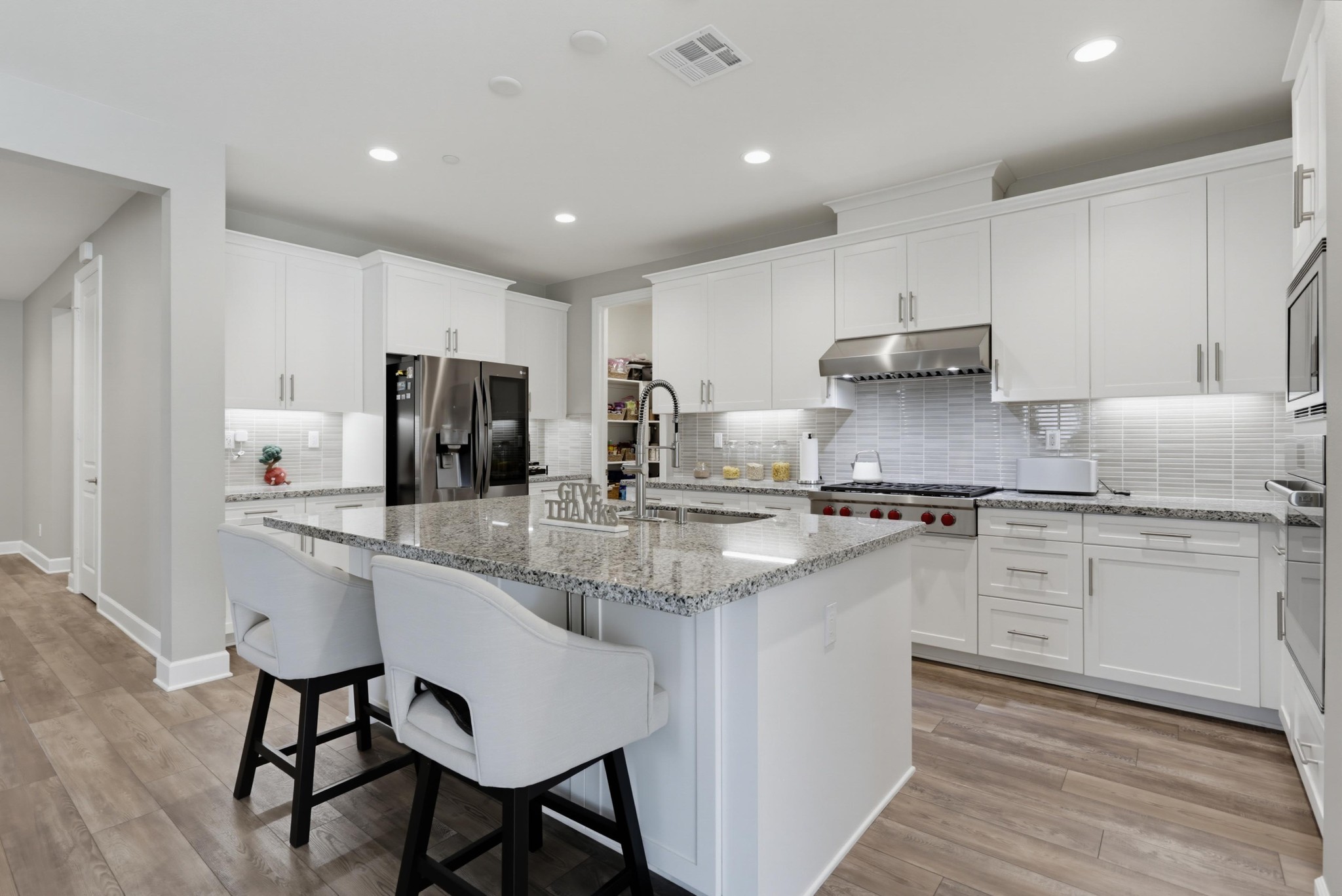 Virtual tour photo 4 of 21 for 893 Woodhaven Rd