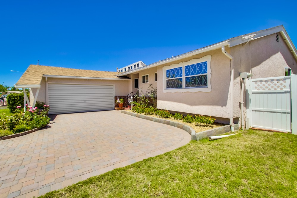 Virtual tour photo 3 of 37 for 8936 Sovereign Road