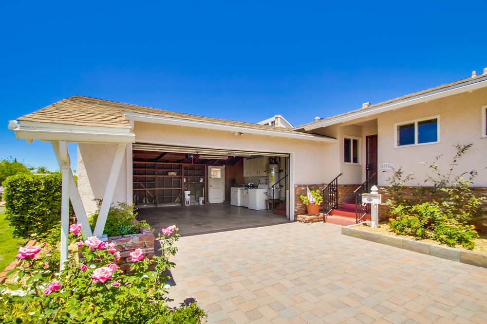 Virtual tour photo 30 of 37 for 8936 Sovereign Road