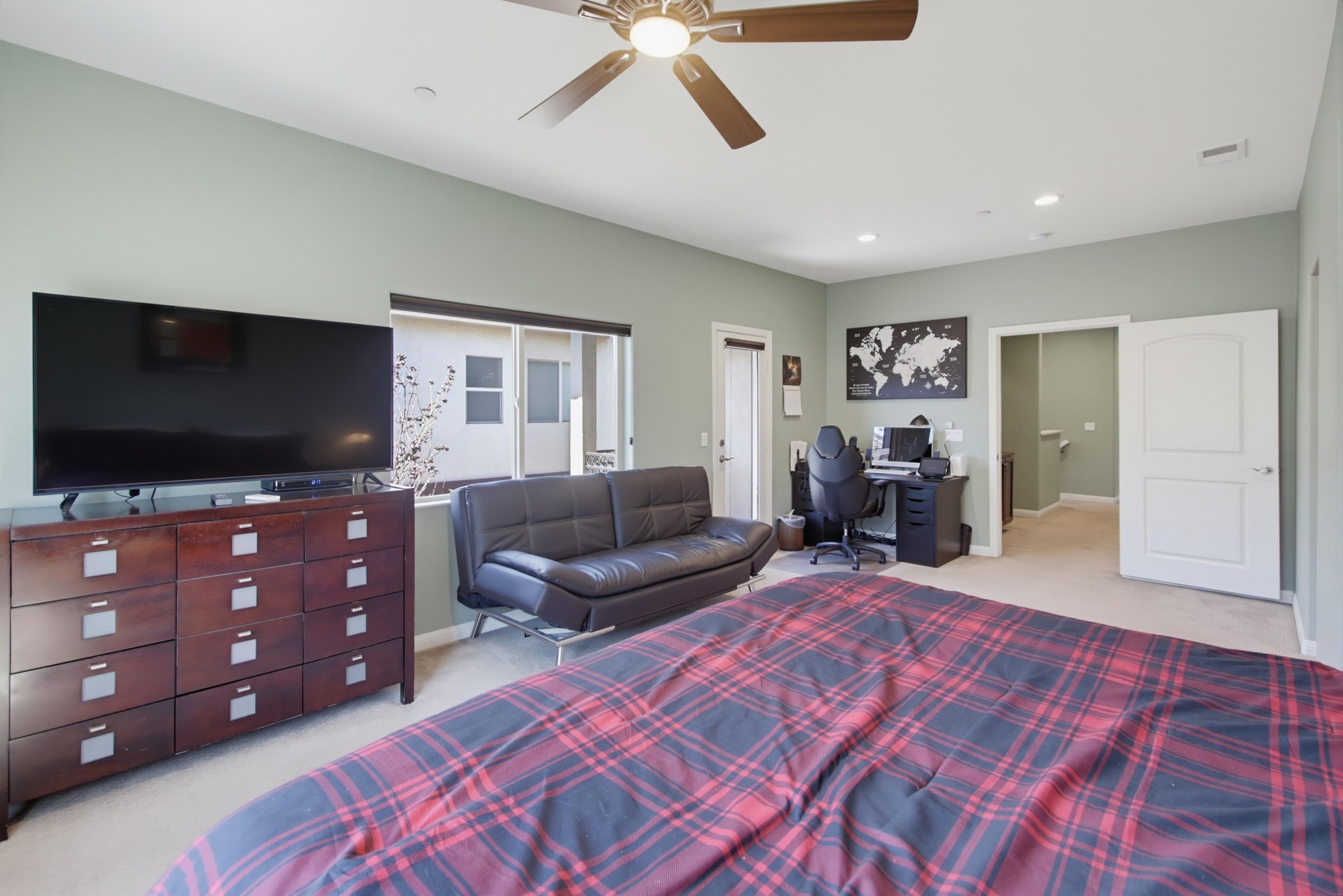 Virtual tour photo 37 of 62 for 8941 Magnolia Ave