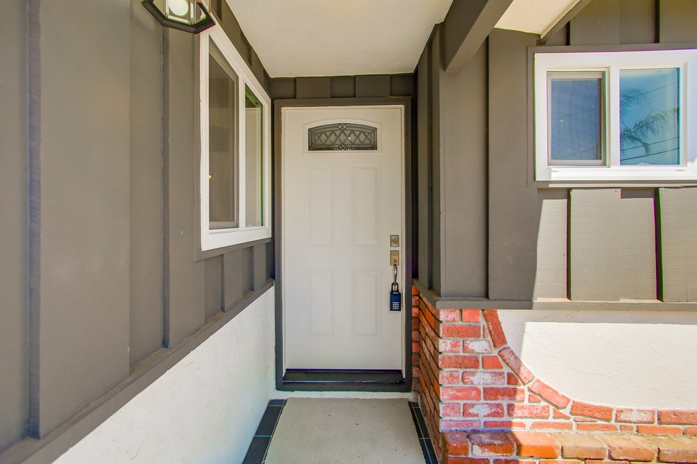Virtual tour photo 8 of 61 for 8952 Polland Ave