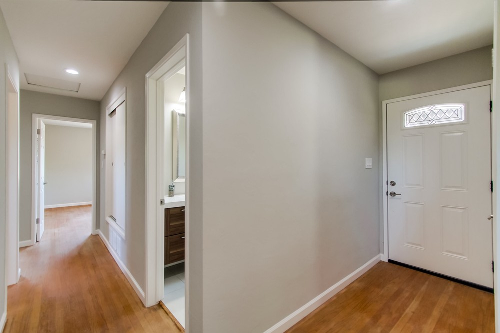 Virtual tour photo 9 of 61 for 8952 Polland Ave