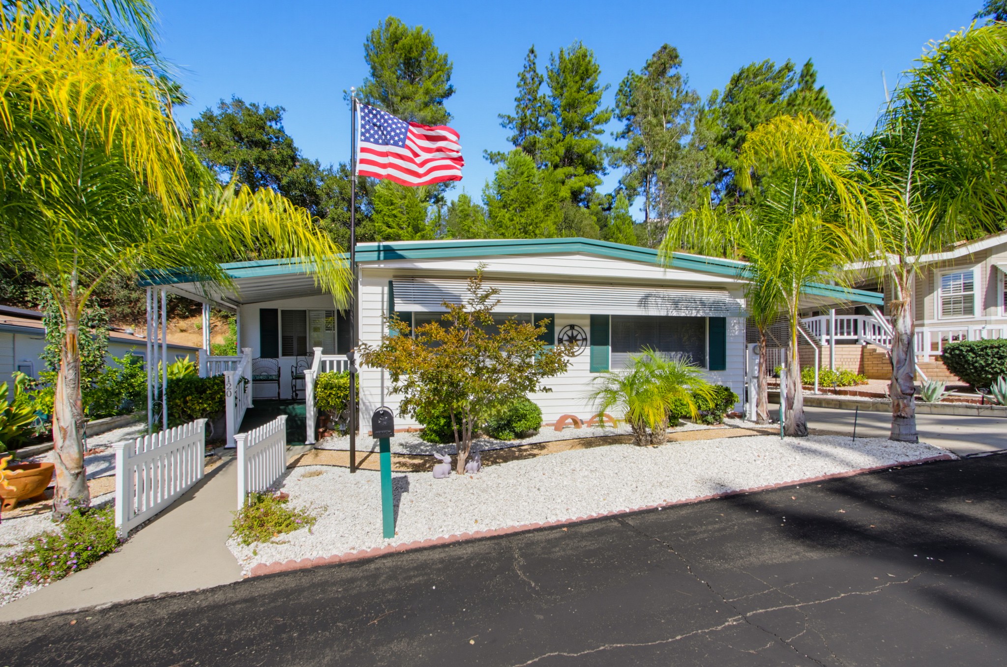 Virtual tour photo 3 of 60 for 8975 Lawrence Welk Dr