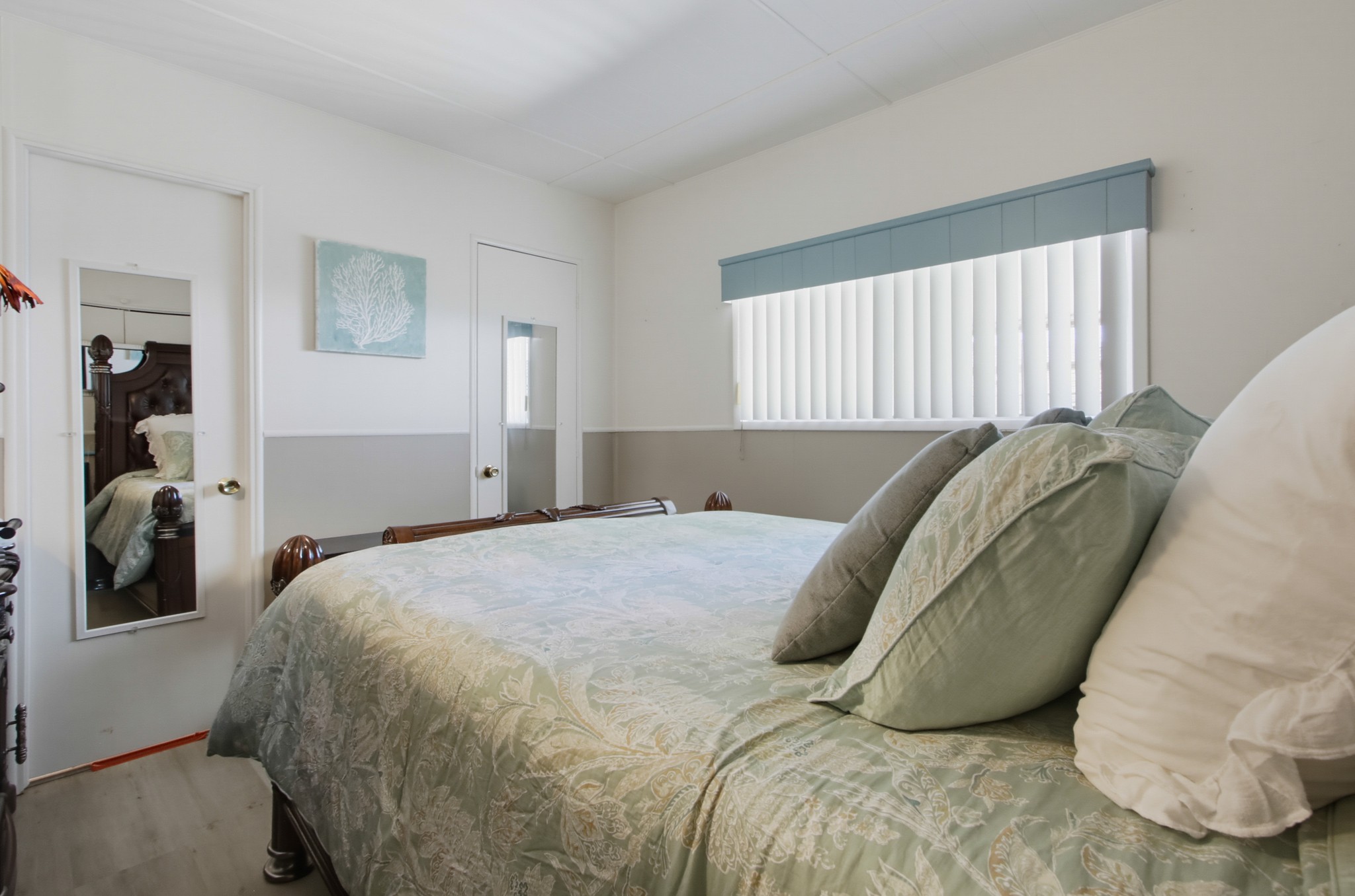 Virtual tour photo 23 of 60 for 8975 Lawrence Welk Dr
