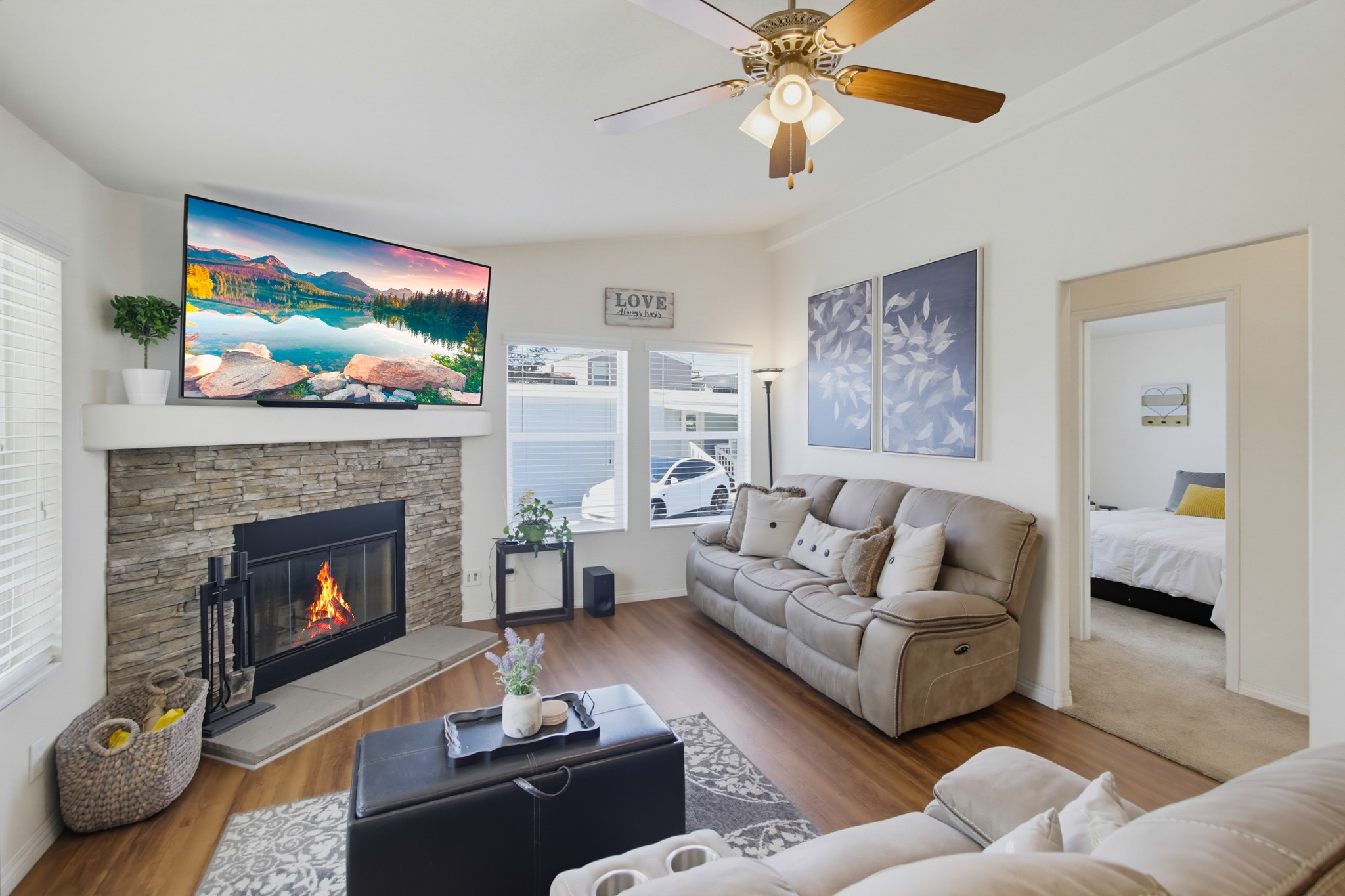 Virtual tour photo 8 of 50 for 900 Howard Ave Spc 62