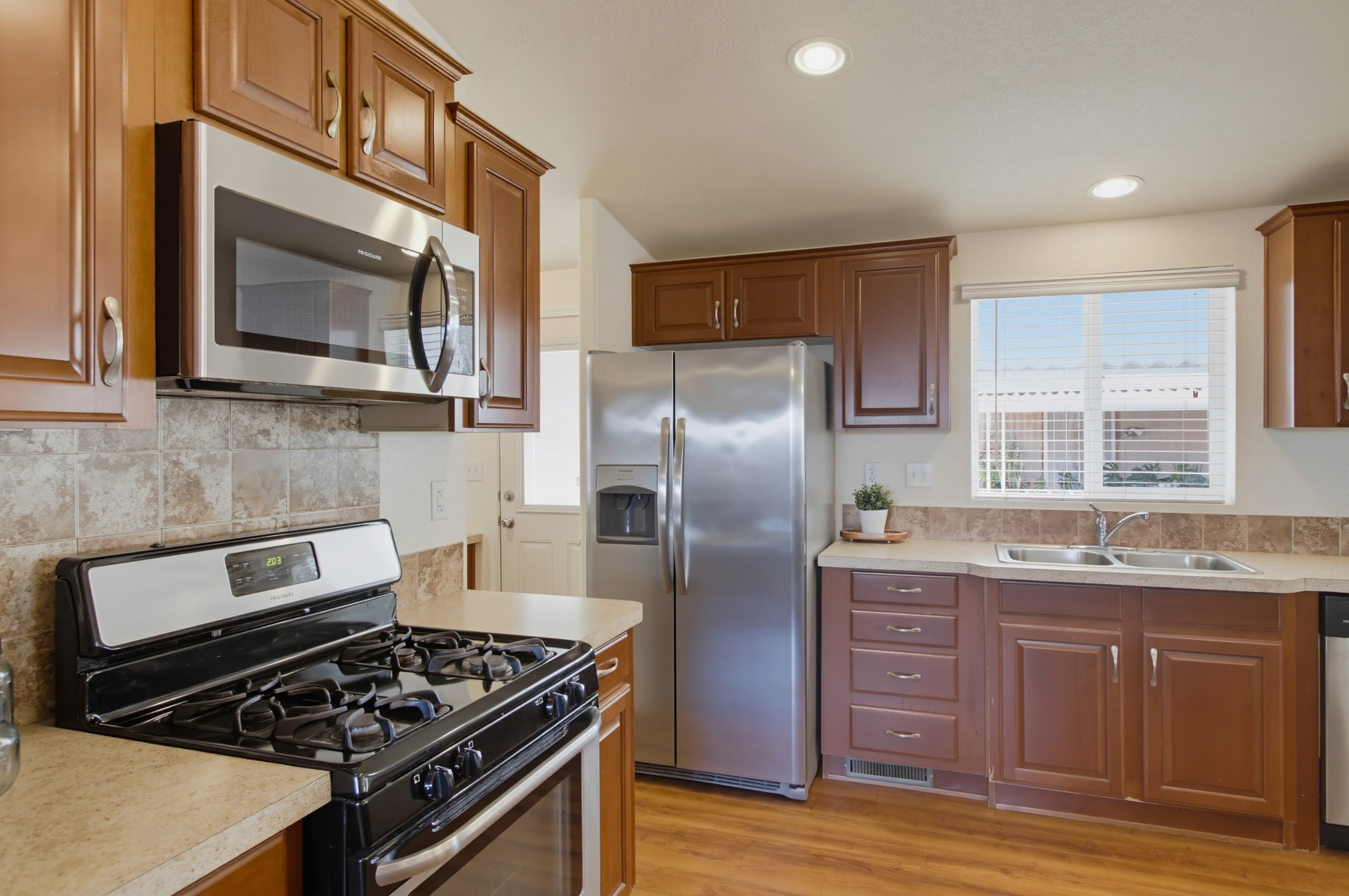 Virtual tour photo 17 of 50 for 900 Howard Ave Spc 62