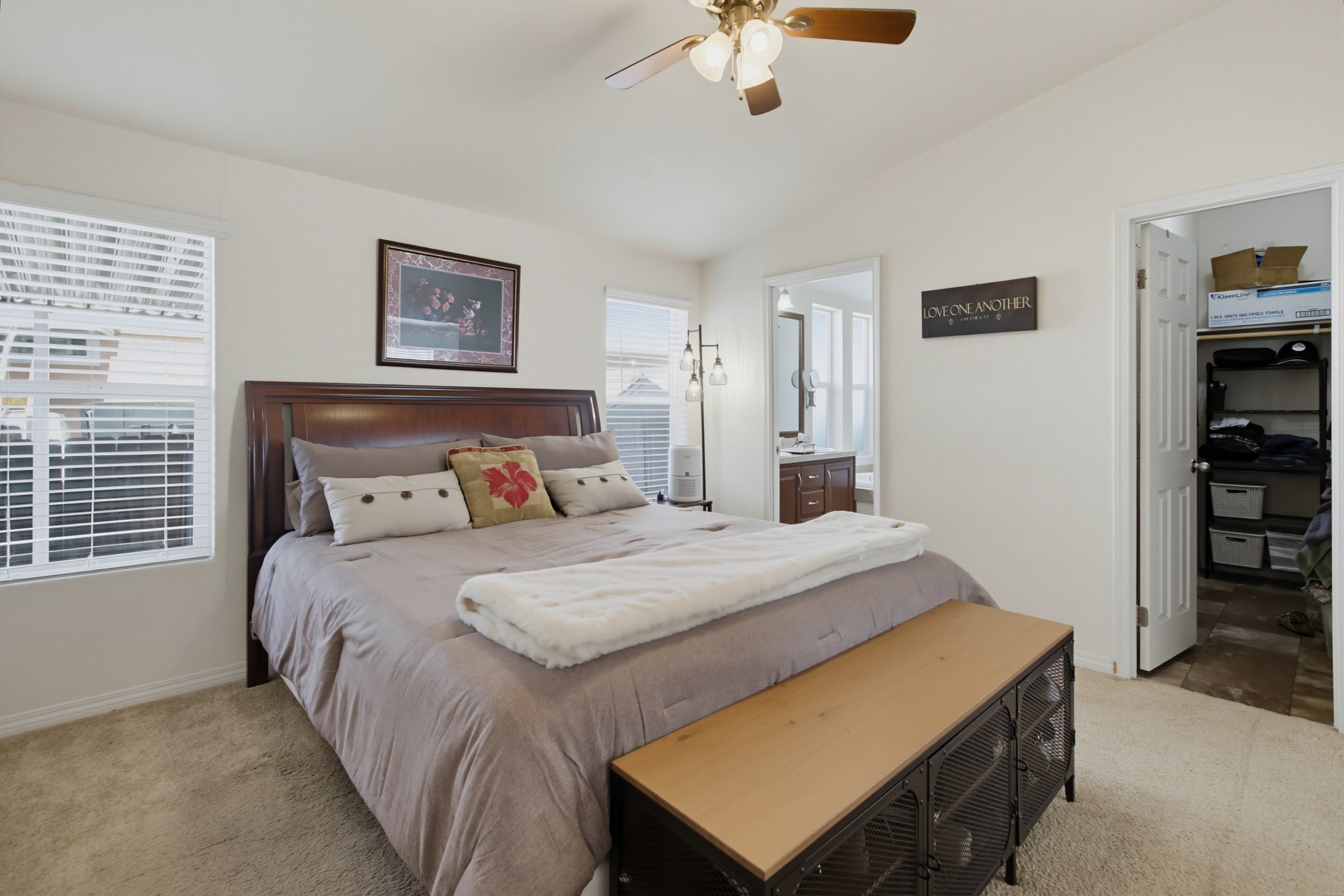 Virtual tour photo 21 of 50 for 900 Howard Ave Spc 62