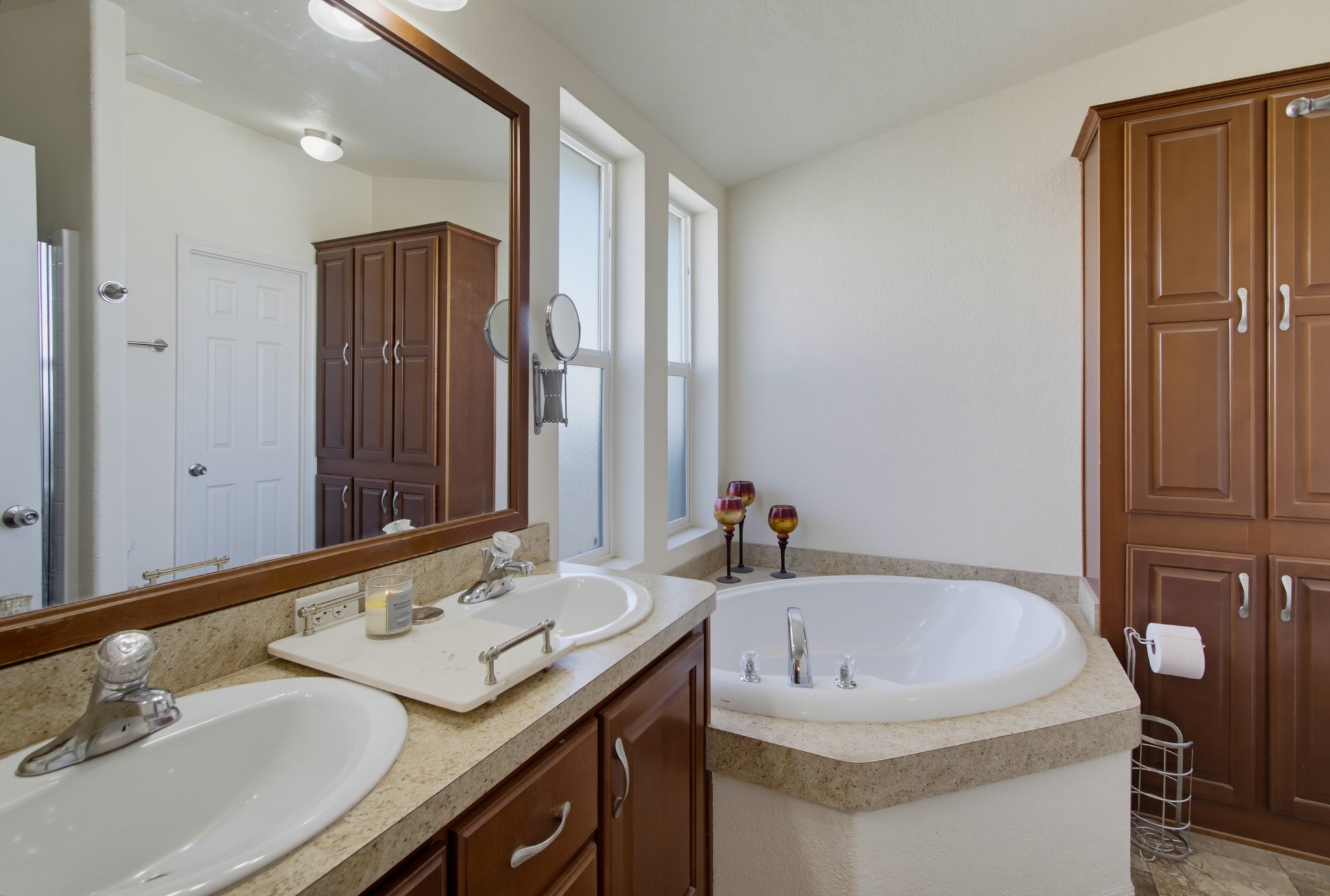 Virtual tour photo 25 of 50 for 900 Howard Ave Spc 62