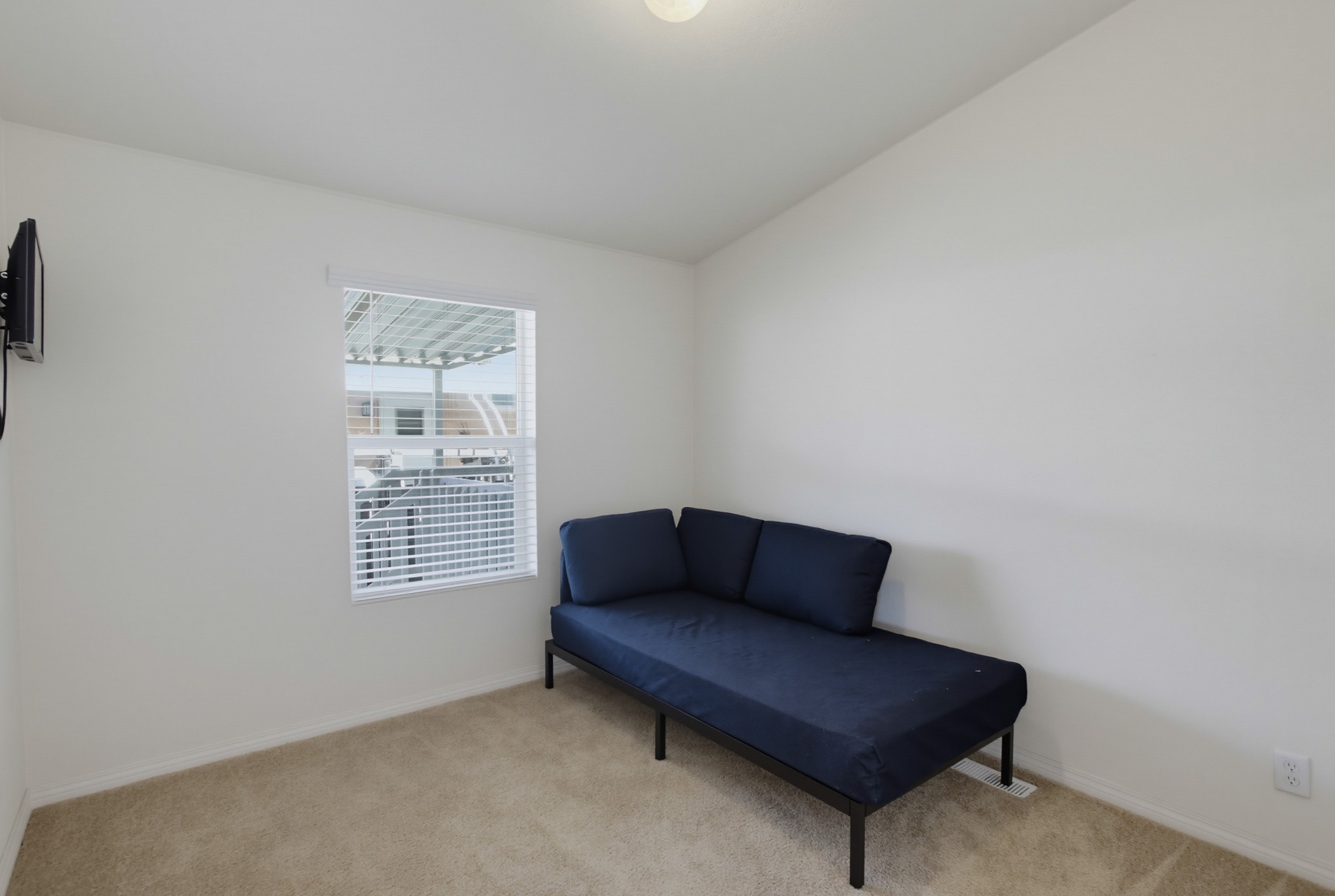 Virtual tour photo 29 of 50 for 900 Howard Ave Spc 62