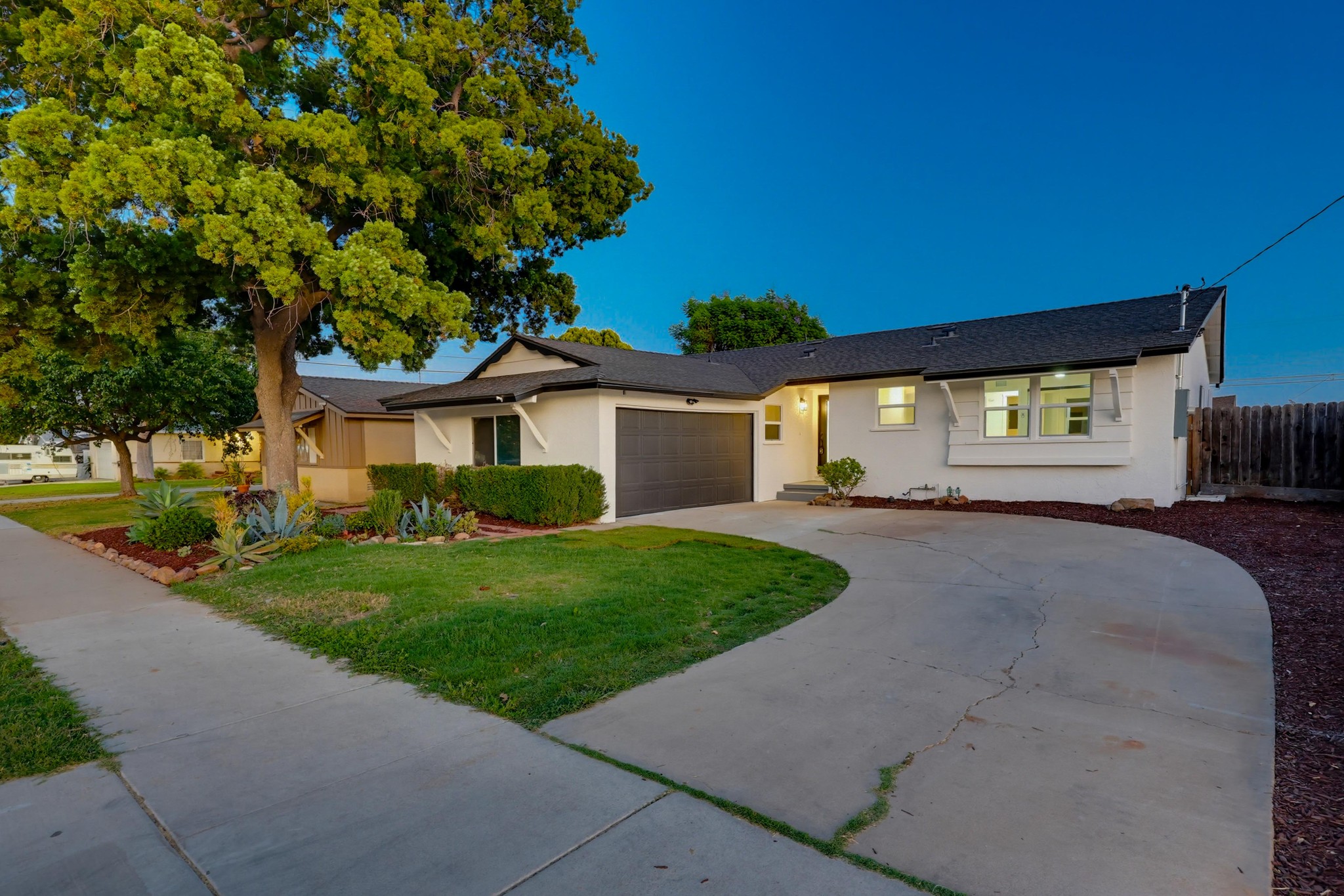 Virtual tour photo 5 of 59 for 9017 Orville St