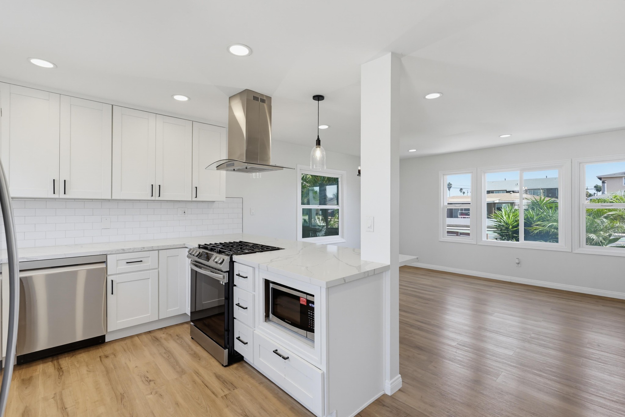 Virtual tour photo 18 of 33 for 902 9th St