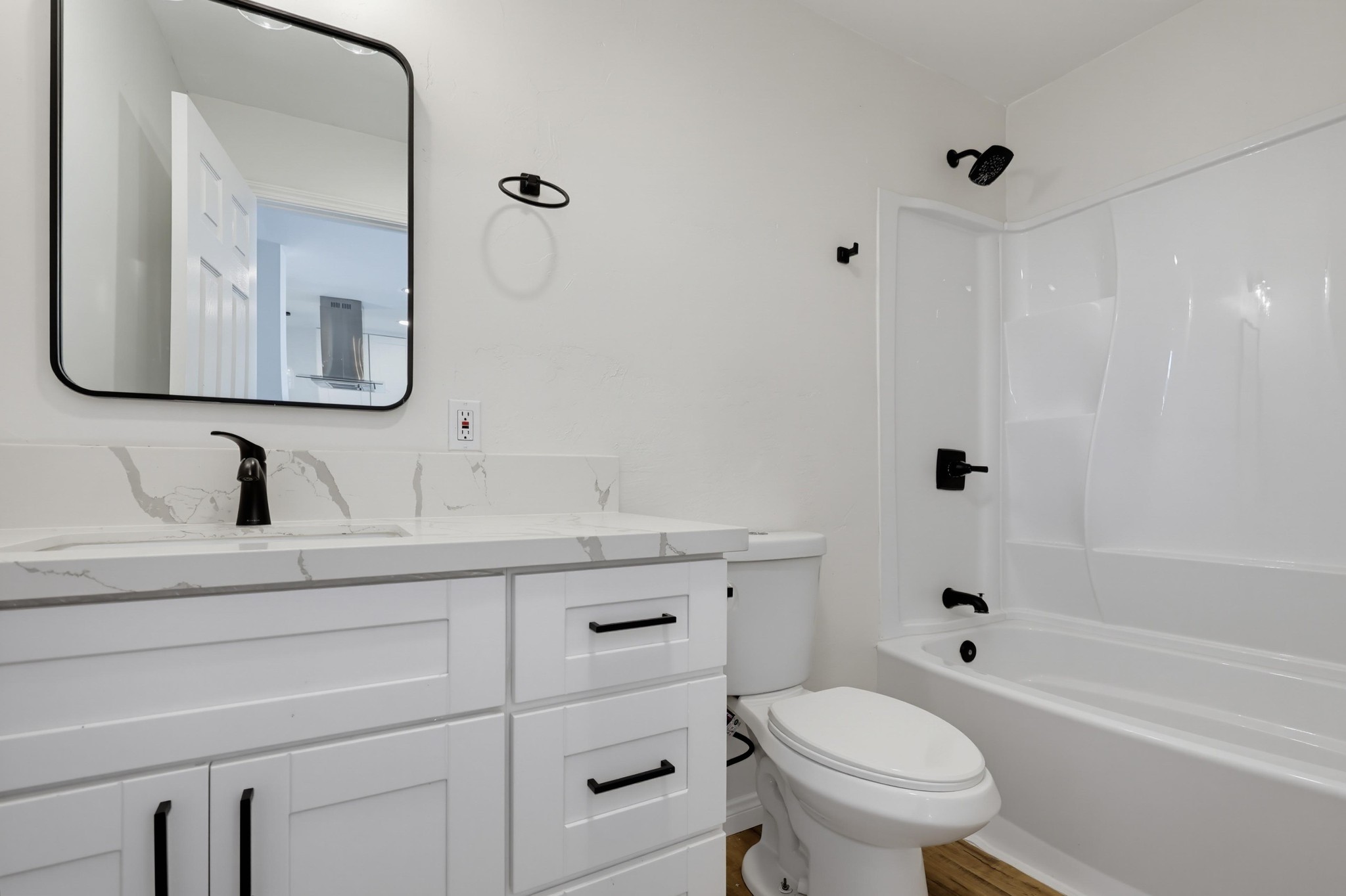 Virtual tour photo 19 of 33 for 902 9th St