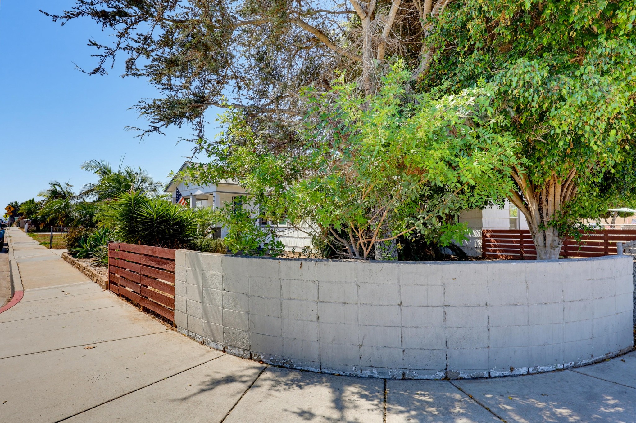 Virtual tour photo 32 of 33 for 902 9th St