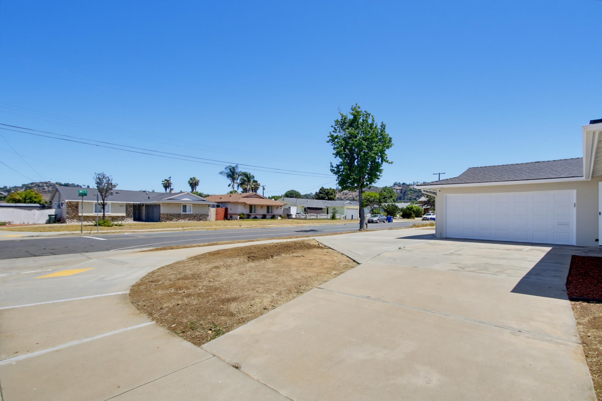 Virtual tour photo 4 of 38 for 902 Taft Ave