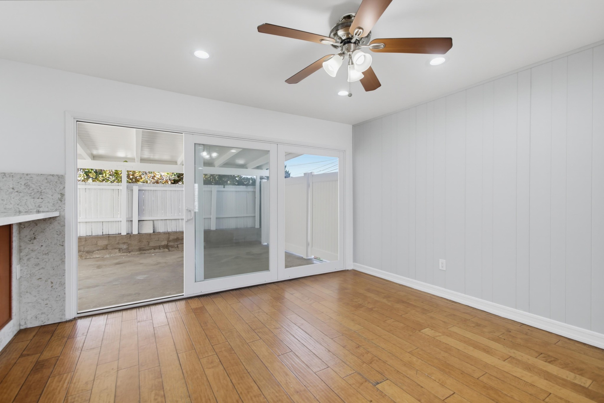 Virtual tour photo 12 of 38 for 902 Taft Ave