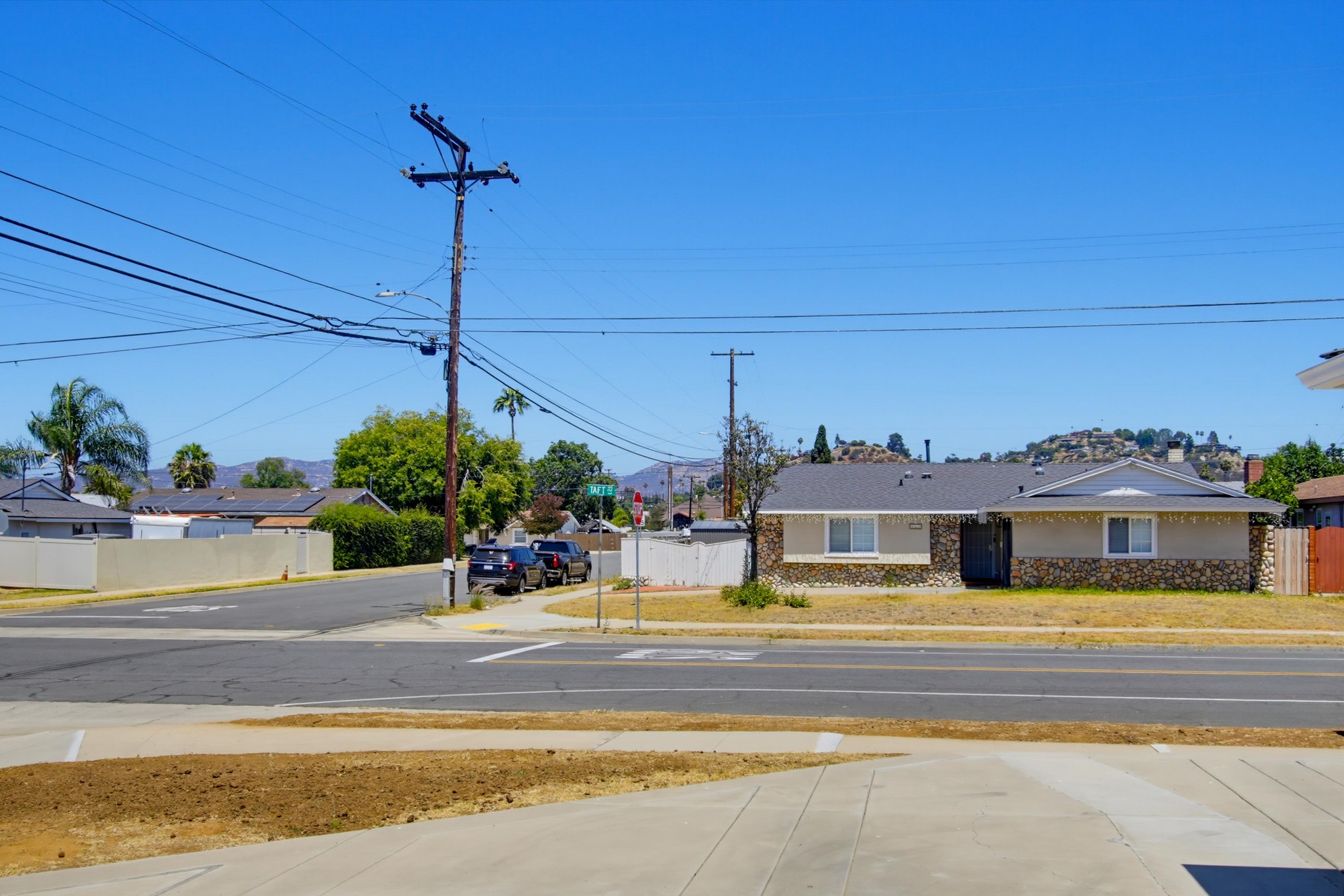 Virtual tour photo 37 of 38 for 902 Taft Ave
